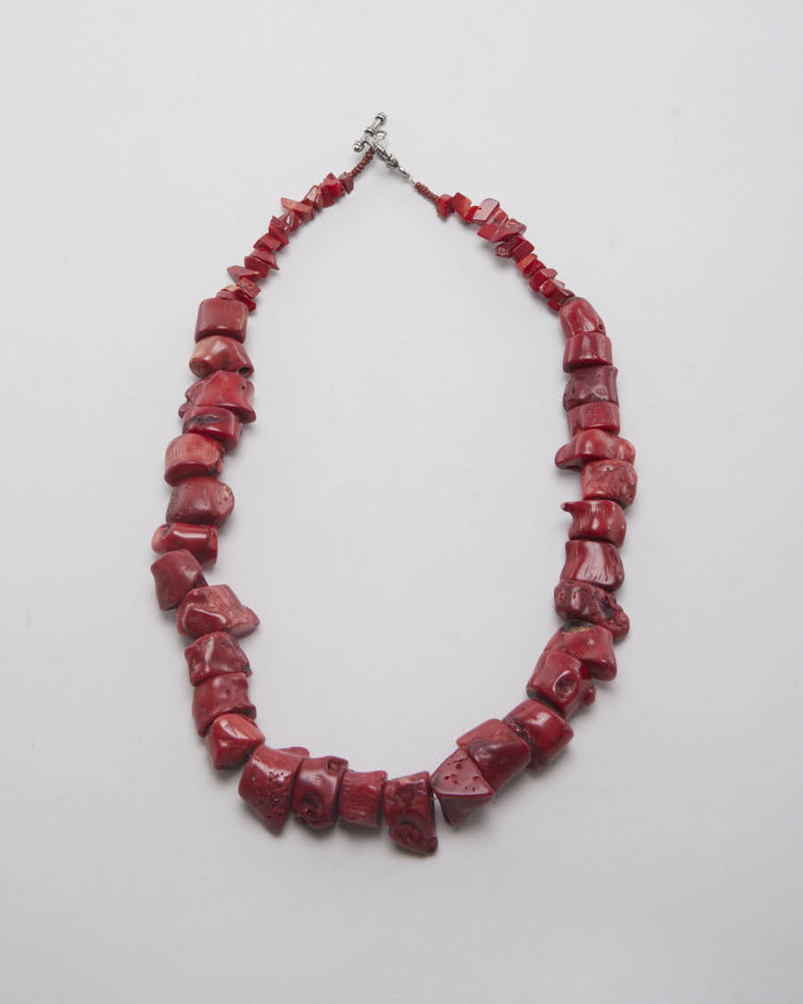 Vintage Chunky Red Beaded Necklace - O/S – Rokit