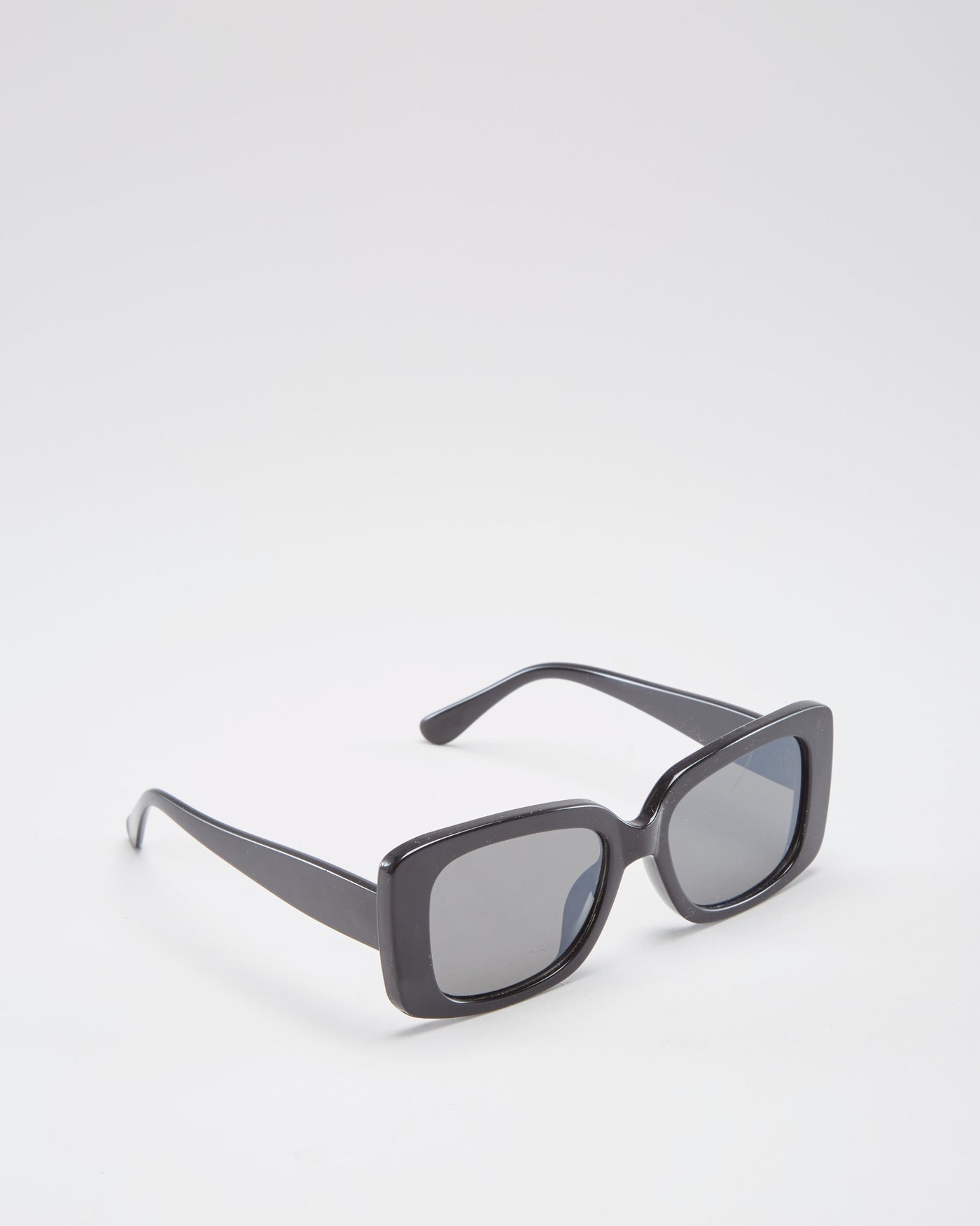 Teri Black Sunglasses